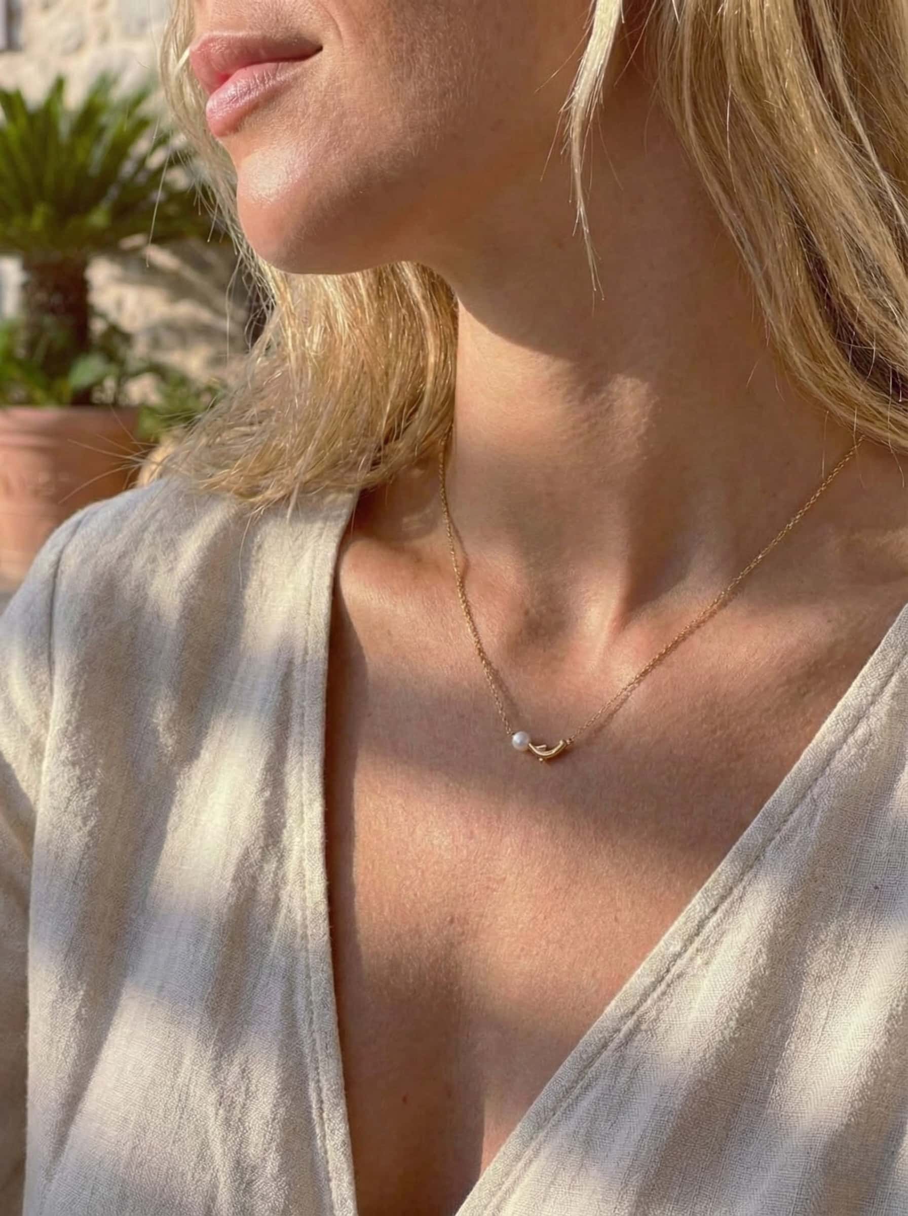 The Dolphin Pearl Motif Necklace